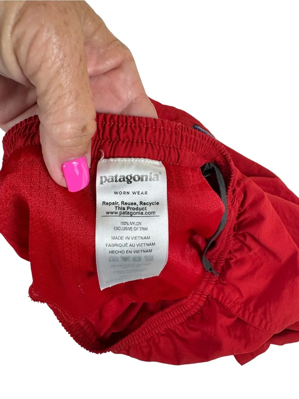 Patagonia Baggies Red Size Medium EUC!!!!